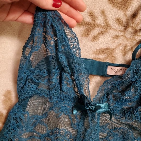Emerald Green Victoria's Secret Lace Lingerie Teddy - Picture 6 of 14